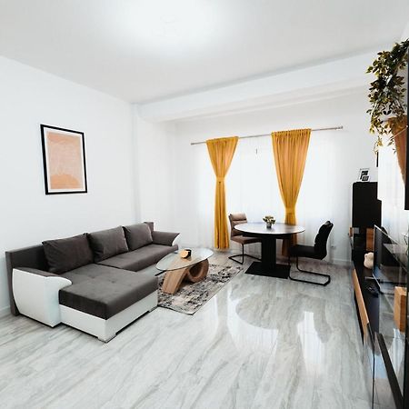 Cozy Aparthotel - Central City 수체아바 외부 사진